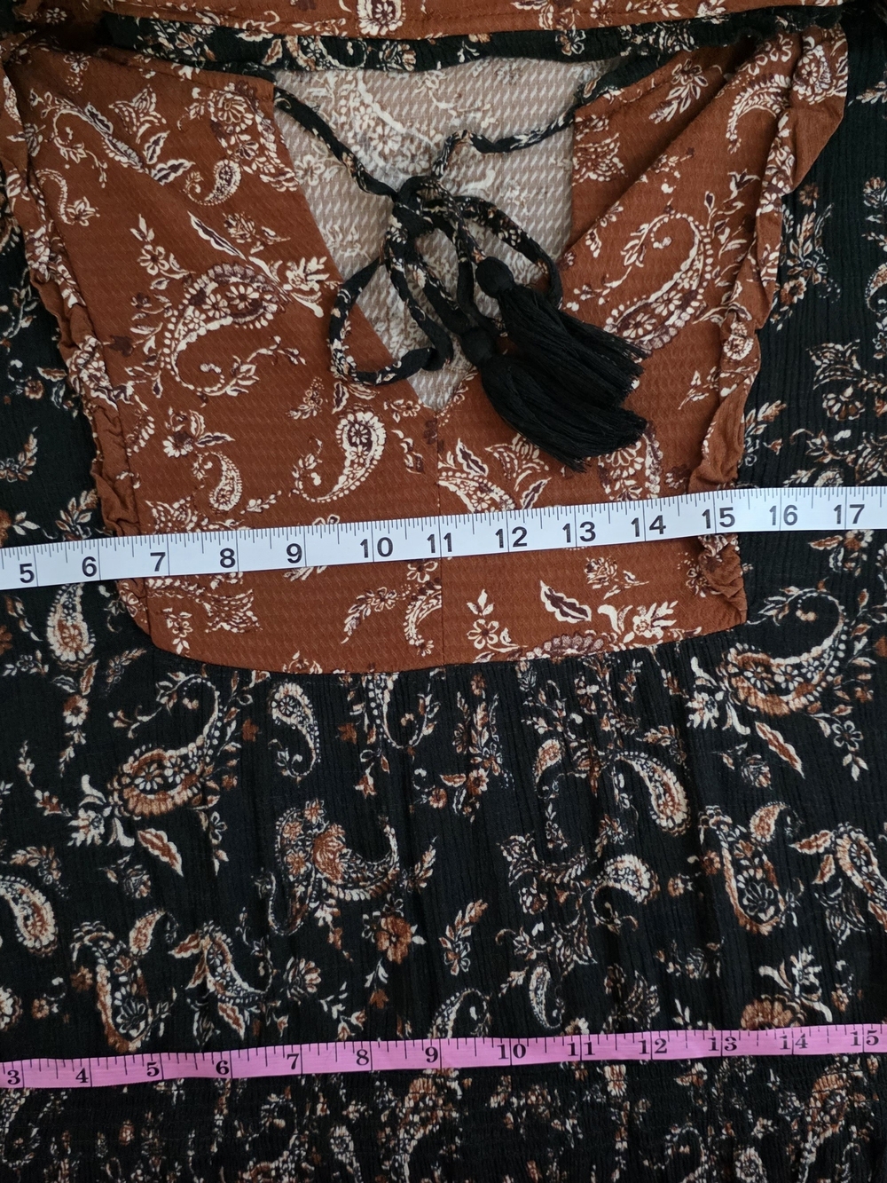 Knox Rose Black & Rust Paisley Maxi with Tassel Tie - Picture 5 of 6